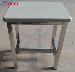 Table industrielle en métal conçue avec de l'acier haute résistance pour une utilisation intensive - Product Image 4