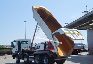 Camion benne d'occasion Renault Kerax 460 6x4 de 2011, pour transport, construction et exploitation minière, boîte automatique ou manuelle - Product Image 3