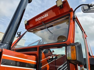 Used Fiat 180-90 DT tractor and agricultural <b>machine</b> - Product Image 6