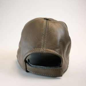 หมวกแก๊ปหนังแท้ระบายอากาศได้ดีสำหรับทุกเพศ, หมวกแก๊ปหลากสีปรับสายได้5ถึง6 - Product Image 2