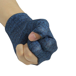Guante de Billar de 3 Dedos, Guante de Snooker y Pool de Alta Calidad, Poliéster y Spandex Elástico, Transpirable, Cierre Ajustable, Rabixo Sports - Product Image 4