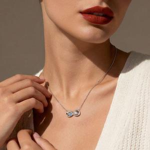 Collier personnalisé Jeulia avec gravure double cœur infini en zircon pour anniversaire - Product Image 5