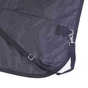 Obtenez des couvertures d'hiver pour chevaux en polyester imperméable de haute qualité, conçues sur mesure au meilleur prix du marché - Product Image 5