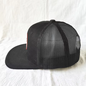 Casquette Trucker Classique à 6 Panneaux et Visière Plate, en Denim Personnalisé avec Patch Tissé, Dos en Maille, Fermeture Snapback, Noir Uni pour le Sport - Vente en Gros - Product Image 3
