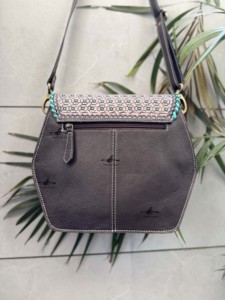 Nouveau sac à main de créateur sac à bandoulière en cuir repoussé à la main gitane Boho cuir de fourrure de vachette fait à la main sacs occidentaux élégants à usages multiples - Product Image 4