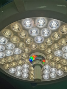 ไฟผ่าตัด LED รุ่น CHGLED500 ปรับอุณหภูมิสีได้ เหมาะสำหรับห้องผ่าตัดในโรงพยาบาล ระดับห้าดาว - Product Image 5