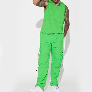 Top des tendances hommes néon vert Baggy Fit Nylon Cargo pantalon à vendre hommes coupe ample respirant Streetwear Cargo pantalon - Product Image 3