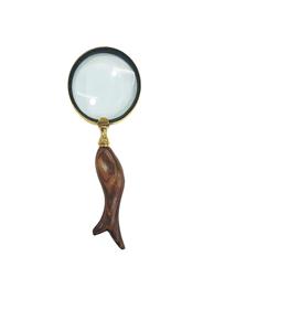 Loupe à main détachable avec manche en bois antique et anneau en laiton pour livres, journaux et autres supports de lecture - Product Image 1