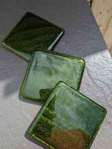 Posavasos de Vidrio Fundido Verde Aventurina, Posavasos de Piedra Brillante Hechos a Mano, Decoración del Hogar - Product Image 1