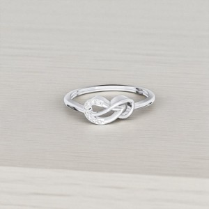 Bague unisexe tendance en or massif 10K 14K 18K avec diamant rond de 0,04 carat F-G/VS cultivé en laboratoire, serti à griffes, nœud minimaliste fantaisie - Product Image 5