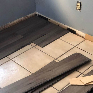 Chine 100% Revêtement de <span class=keywords><strong>sol</strong></span> en plastique étanche 8-10mm Revêtement de <span class=keywords><strong>sol</strong></span> en vinyle <span class=keywords><strong>stratifié</strong></span> Usine directe SPC - Product Image 6