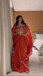 Exquisito Conjunto Completo de Estilo Variado en Faux Georgette con Lehenga Completamente Cosida, Choli Sin Coser con Microforro - Product Image 3