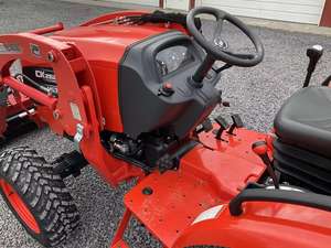 Tracteur miniature Kioti DK40SE HST 4WD 45HP pas cher avec moteur à haute productivité, composants principaux (pompe, boîte de vitesses), garantie de 3 ans - Product Image 3