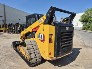 รถตักล้อยาง Cat 299D3 ขนาด 4 ตัน ยกได้สูง ขับขี่นุ่มนวล เหมาะสำหรับงานจัดสวนและเกษตรกรรม - Product Image 6