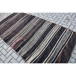 Tapis Kilim Turc Patchwork 4x8,4 pieds en Laine Noire Écologique avec Dos en Latex – Décoration Vintage pour la Maison - Product Image 4
