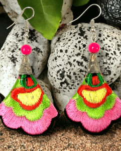 Pendientes de cuentas con diseño de flores multicolor de primera calidad, joyería festiva para mujer al mejor precio. - Product Image 3