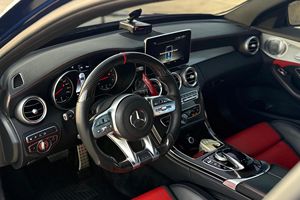 Mercedes-AMG C63 S berline 2018 d'occasion en excellent état, moteur V8 biturbo - Product Image 6