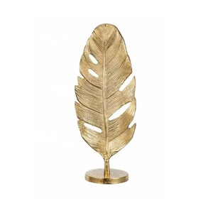 Objeto de mesa escultural con acabado plateado de estilo característico para interiores de casas modernas y escaparates hechos a mano de La India - Product Image 2