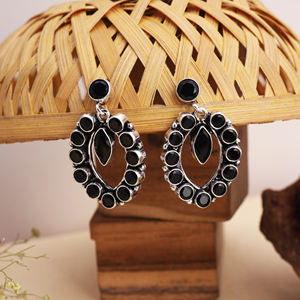 Fabricante de Pendientes de Plata Oxidada |   Joyería Boho Vintage para Mujer, Regalo para Ella - Product Image 1