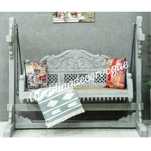 Balançoire Jhoola en bois massif sculpté royal du Rajasthan, balançoire vintage et antique indienne pour les fêtes et les événements de mariage - Product Image 3