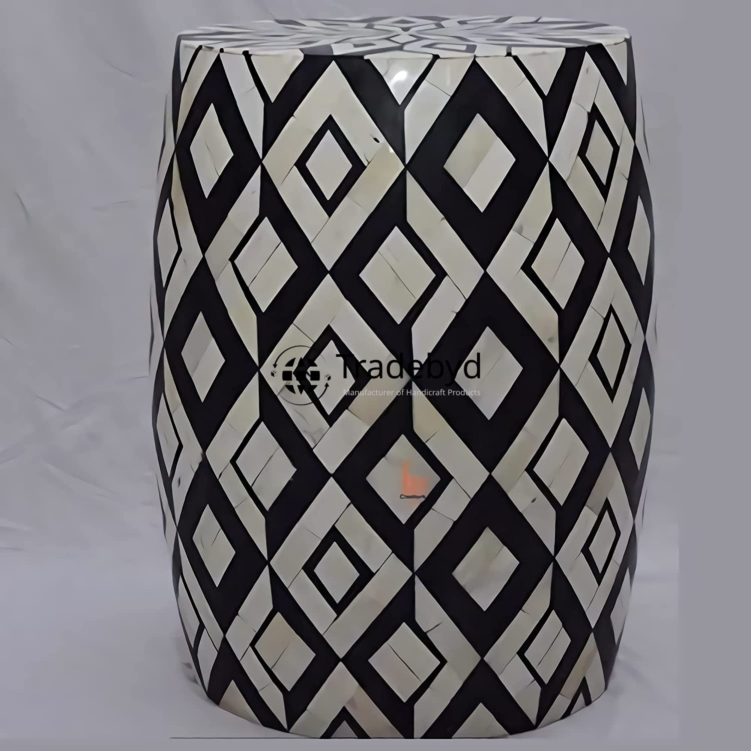 Available in different Colors