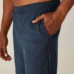 Nuevo diseño de alta calidad personalizado Casual hombres corto de gran tamaño liso impreso Cargo con bolsillo pantalones cortos para hombres último diseño - Product Image 2