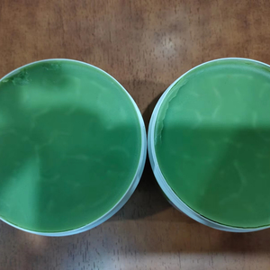 Pomada Capilar Herbal Orgánica, Mezcla de Aceite y Agua, Vegana e Hipoalergénica, Envase Personalizable, Certificación ISO para Peinado - Product Image 1