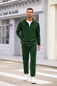 Conjunto Deportivo Personalizado de Nailon 280GSM para Hombre, Chaqueta Cortavientos con Capucha y Pantalones Jogger, Estampado Sublimado de Galaxia, Ropa de Entrenamiento para Exteriores - Product Image 4