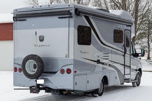 Camping-car Mercedes-Benz Sprinter 3500XD Tiffin Wayfarer 25QW propre, modèle 2020 - Product Image 5