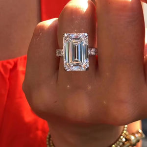 แหวนหมั้นเพชรแบบสว่างสดใสสำหรับผู้หญิงแหวนหมั้นเพชรสีทอง18K แหวนของขวัญทรงฮาโลและปูหรูหราได้รับการรับรองจากห้องปฏิบัติการ - Product Image 1