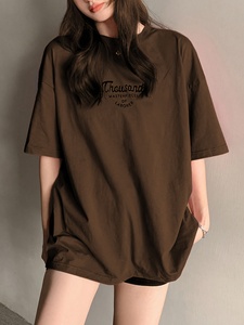 Camiseta de Mujer Moderna 100% Algodón, Diseño Liso con Estampado Digital - Product Image 4