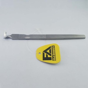 High Quality Single End Nail <b>Scraper</b> Stainless Steel Beauty Tool with <b>Plastic</b> Material - Product Image 3
