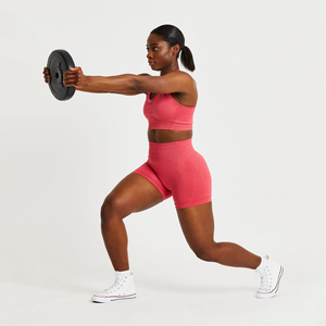 Matériau léger et durable avec taille haute sécurisée offrant flexibilité et confort pour les shorts de yoga de performance sportive - Product Image 6