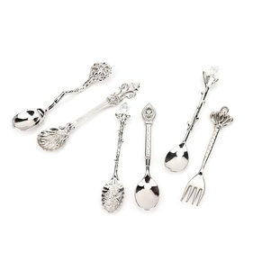 ชุดเครื่องใช้บนโต๊ะอาหารขัดเงาทำจากสเตนเลสสตีลเป็นมิตรต่อสิ่งแวดล้อมมีดและส้อมมีดมีดดีไซน์เนอร์ - Product Image 4