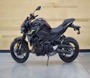 Motocicletas Deportivas FAST 2026 Kawasaki Z900 ABS - Product Image 5