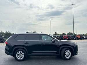 Land Rover Range Rover Hybrid XLE R20 2024, Automático, Volante a la Izquierda, Cuero Oscuro, 7 Plazas, Techo Panorámico - Product Image 4