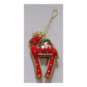 Couleur rouge nouveau doré Zari broderie arbre de noël suspendus ornement chameau forme tissu matériel utilisé pour la décoration de fête d'anniversaire - Product Image 1