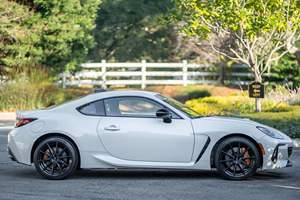 Zubar 2024 para B R Z TS, Automático de 6 Velocidades, Sin Modificar, Asientos de Cuero, Faros LED, Techo Panorámico, Bajo Kilometraje, SUV, Visión Trasera de 360° - Product Image 2