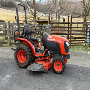 Tracteur tondeuse Kubota B2601 4x4 avec moteur, garantie 1 an - Mini tracteur agricole pour jardin - Product Image 4