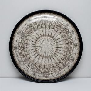 Eternal Bloom Una bandeja de resina floral con pétalos secos reales Resina transparente conservada que simboliza la belleza natural de la gracia eterna - Product Image 2