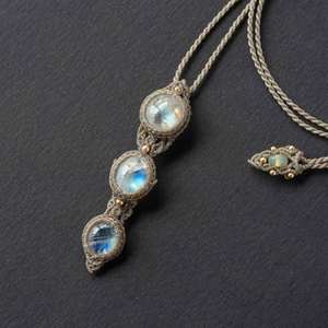 Collier tendance en laiton avec sertissage en macramé, motif soleil rutile, réglable, cadeau tendance, bijoux pour femmes, tenue de mariage HARI - Product Image 3