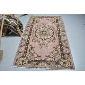 Alfombra turca vintage clásica rosa beige 4,1x6,7 pies hecha a mano de lana de retazos alfombra rectangular a rayas para sala de estar respaldo de látex - Product Image 1