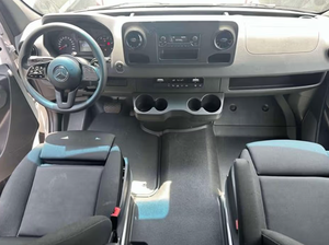 W1X4ECHY9MT056974 2021 Camioneta de Carga 2500 Techo Alto Distancia entre Ejes de 170 Pulgadas V6 RWD Bajo Kilometraje - Product Image 3