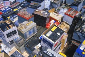 Fournitures économiques de batteries au plomb usagées (dégagées de véhicules), y compris les batteries de voitures et de camions usagées, et les batteries au plomb usagées. - Product Image 5