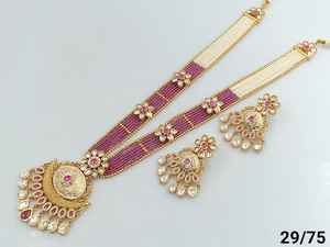 ENSEMBLE DE BIJOUX INDIENS TRADITIONNELS ET À LA MODE EN CUIVRE ENSEMBLE DE BIJOUX DE MARIAGE POUR FEMMES BOUCLES D'OREILLES ET COLLIER - Product Image 3