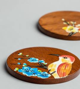 Posavasos de nogal Posavasos clásicos de madera de acacia con diseños de madera cuadrados y redondos - Product Image 1