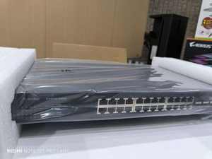 Enlace ascendente RJ45 de 24 puertos 2,5G/1Gbps E H e r n e t S W i t C h 8 10G SFP 4G 3G para oficinas de fábricas Wi-Fi 4G 3G - Product Image 5