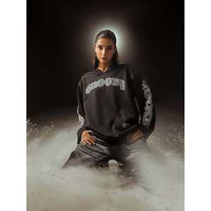 ชุดกีฬาโครมฮาร์ทส์สำหรับเยาวชน เสื้อเจอร์ซีย์และกางเกงขาสั้น ผ้าโพลีเอสเตอร์ระบายอากาศดี  เทคนิคการพิมพ์แบบซับลิเมชั่น เหมาะสำหรับฟุตบอลโดยเฉพาะ - Product Image 1