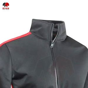 Survêtement homme haute performance Vêtements de sport à la mode pour l'entraînement Survêtement deux pièces classique parfait pour le sport et les vêtements décontractés - Product Image 4