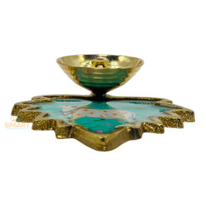 Vajilla impresa de latón soldado chapado en oro Pichwai Diya/Deepak para decoraciones y regalos religiosos modernos para el hogar y la boda - Product Image 5